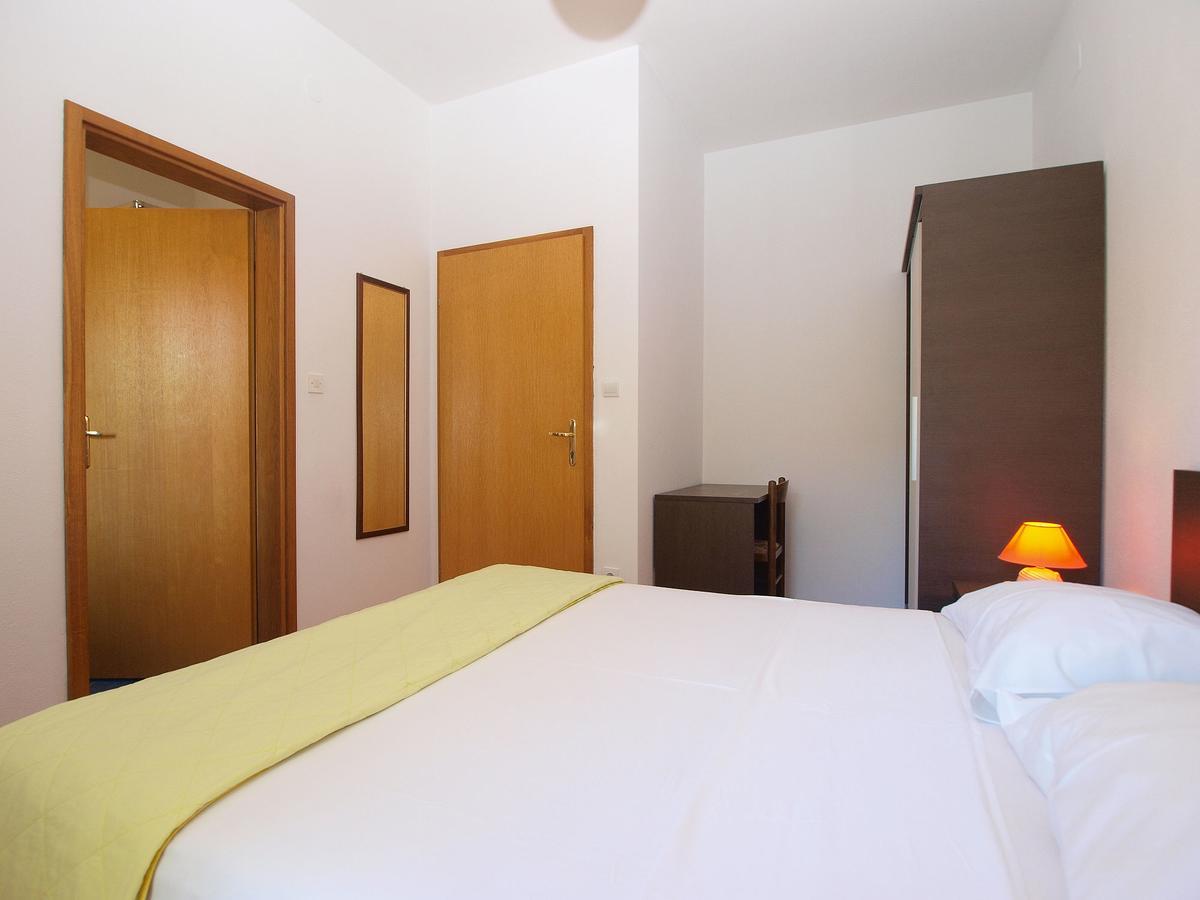 Rooms Ivica 1452 Fažana Buitenkant foto