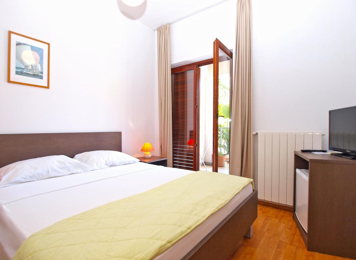 Rooms Ivica 1452 Fažana Buitenkant foto
