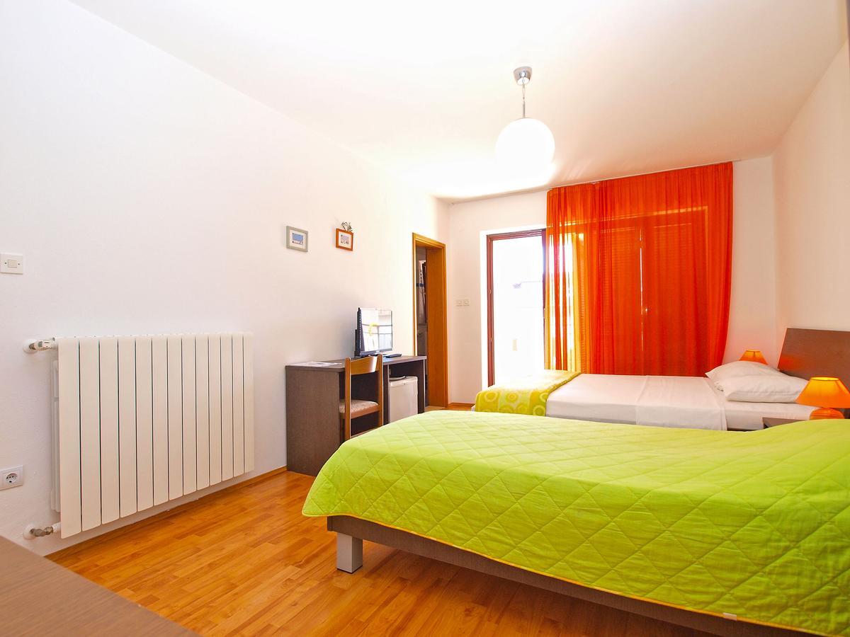 Rooms Ivica 1452 Fažana Buitenkant foto