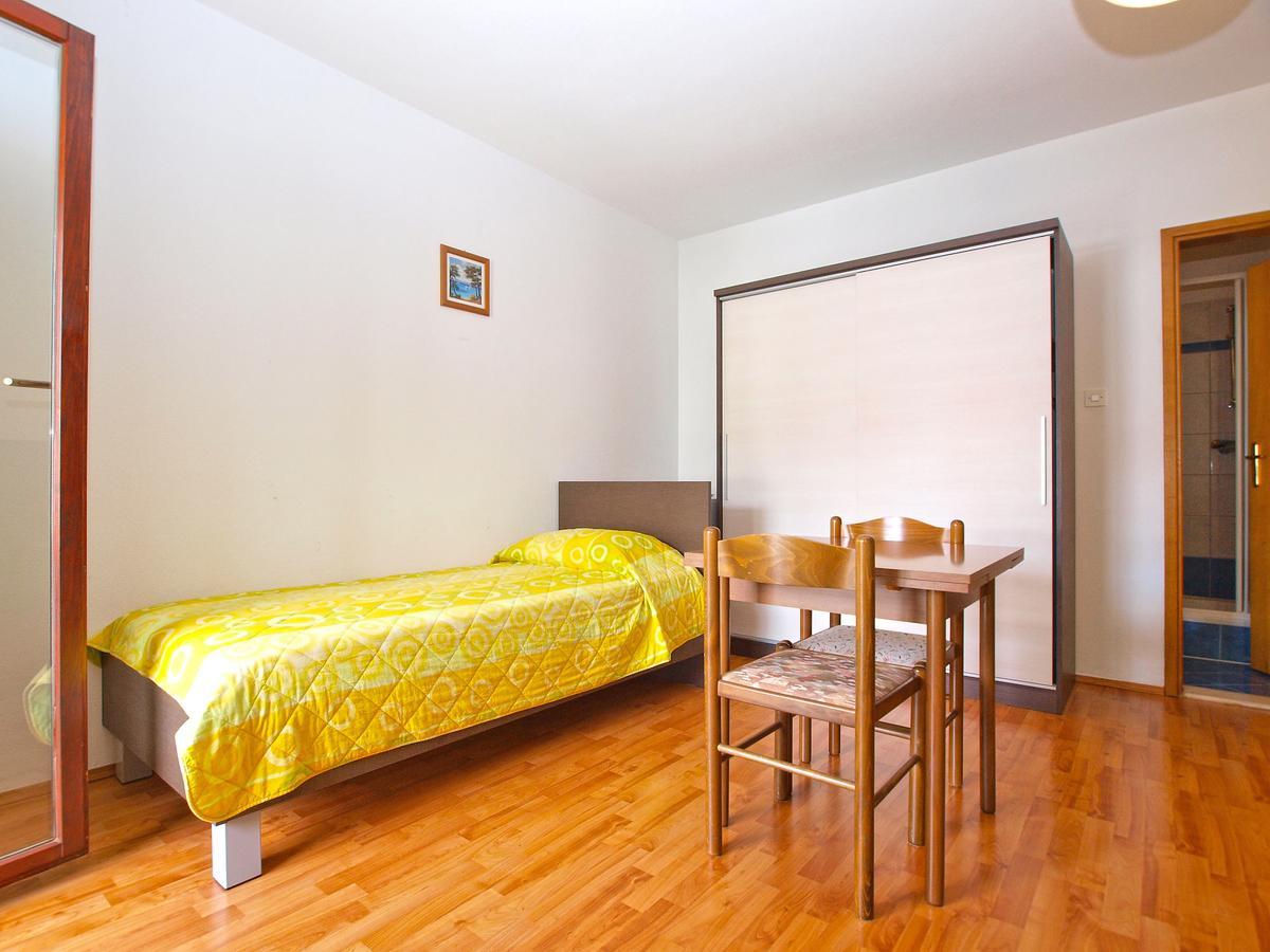 Rooms Ivica 1452 Fažana Buitenkant foto