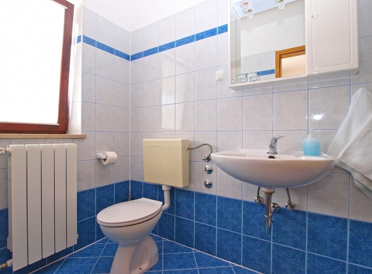 Rooms Ivica 1452 Fažana Buitenkant foto